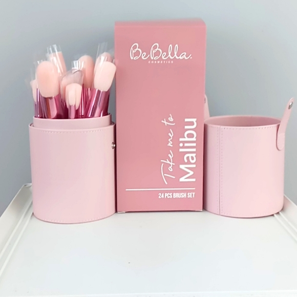 BeBella Take Me To Malibu 24 PCs Brush Set in a Case - Pastel Pink Brush Set - Picture 1 of 7